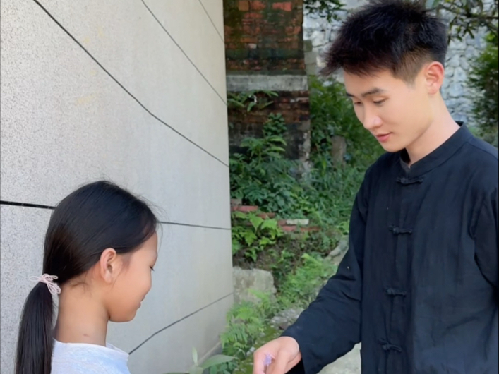 大家都长大了就很少享受这种悠闲了