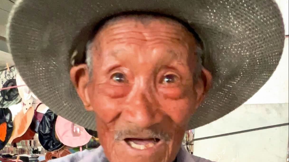 父母年迈，常回家看看吧！