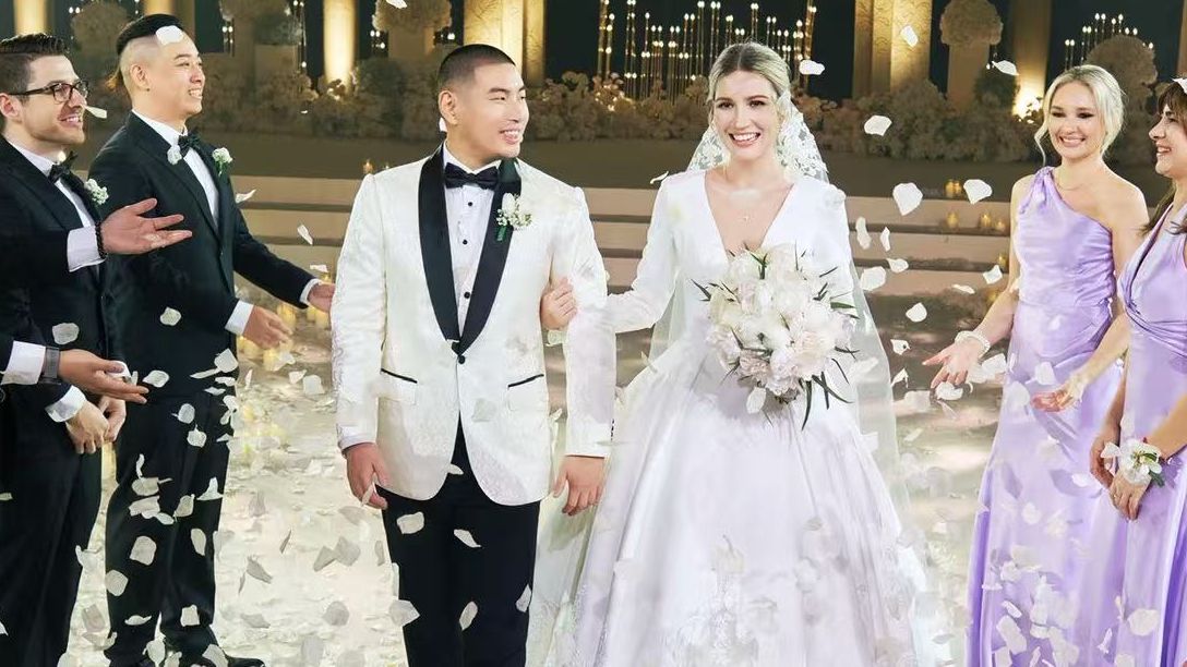 我为来自俄罗斯的她，办了一场童话般的宫廷婚礼