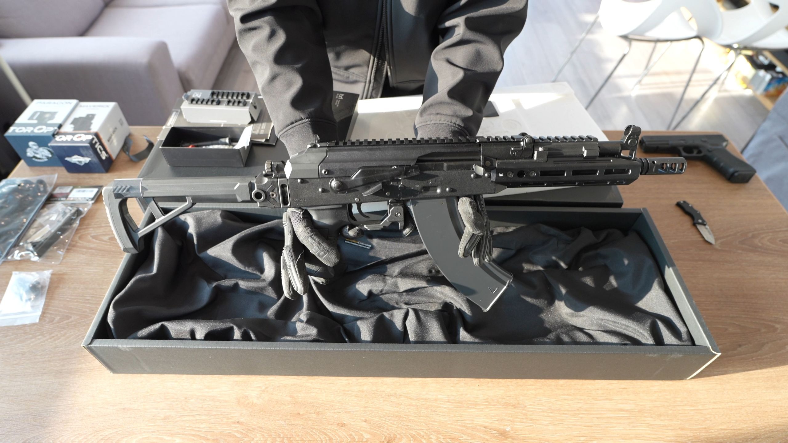 【玩具开箱】战术版AK（TM AKX + 维特模范棱镜 + 维特小牛三倍