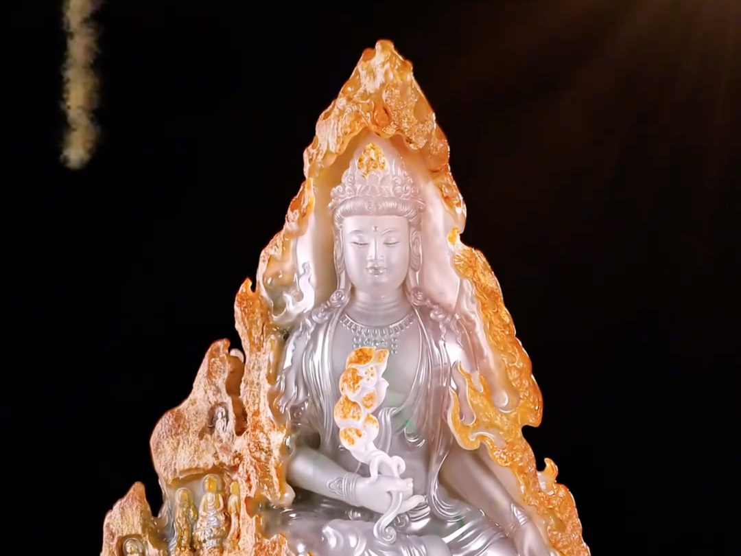 带石皮翡翠，看玉雕师如何设计？
