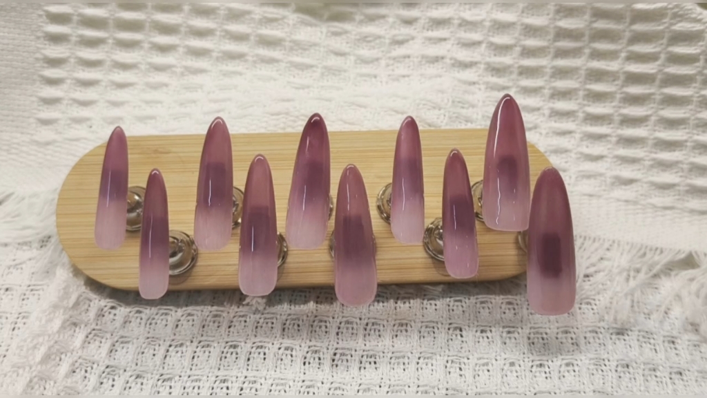 粉紫色渐变穿戴甲～