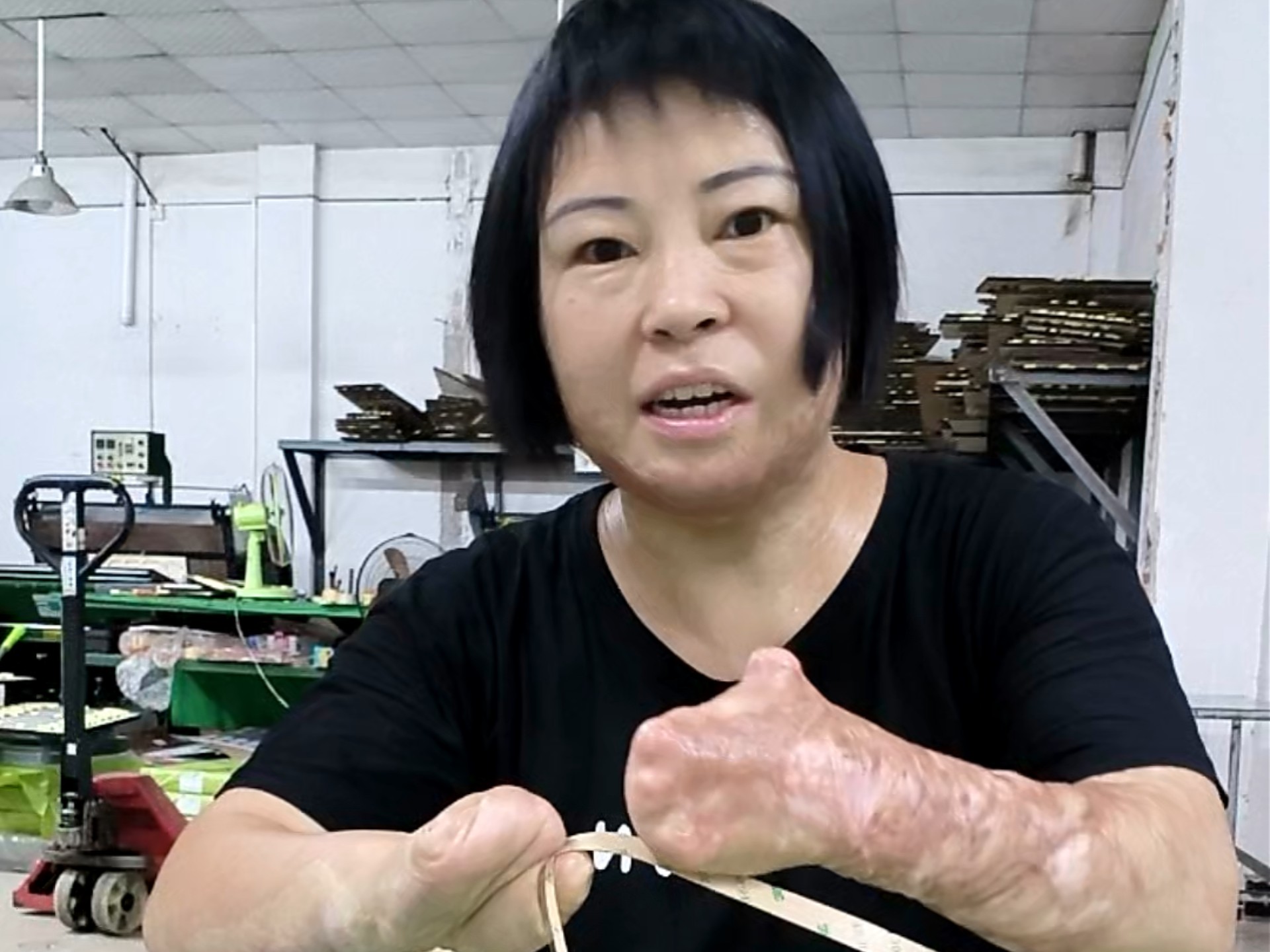 记录自己双手残疾后日常工作，拉胶纸，打工人，小会