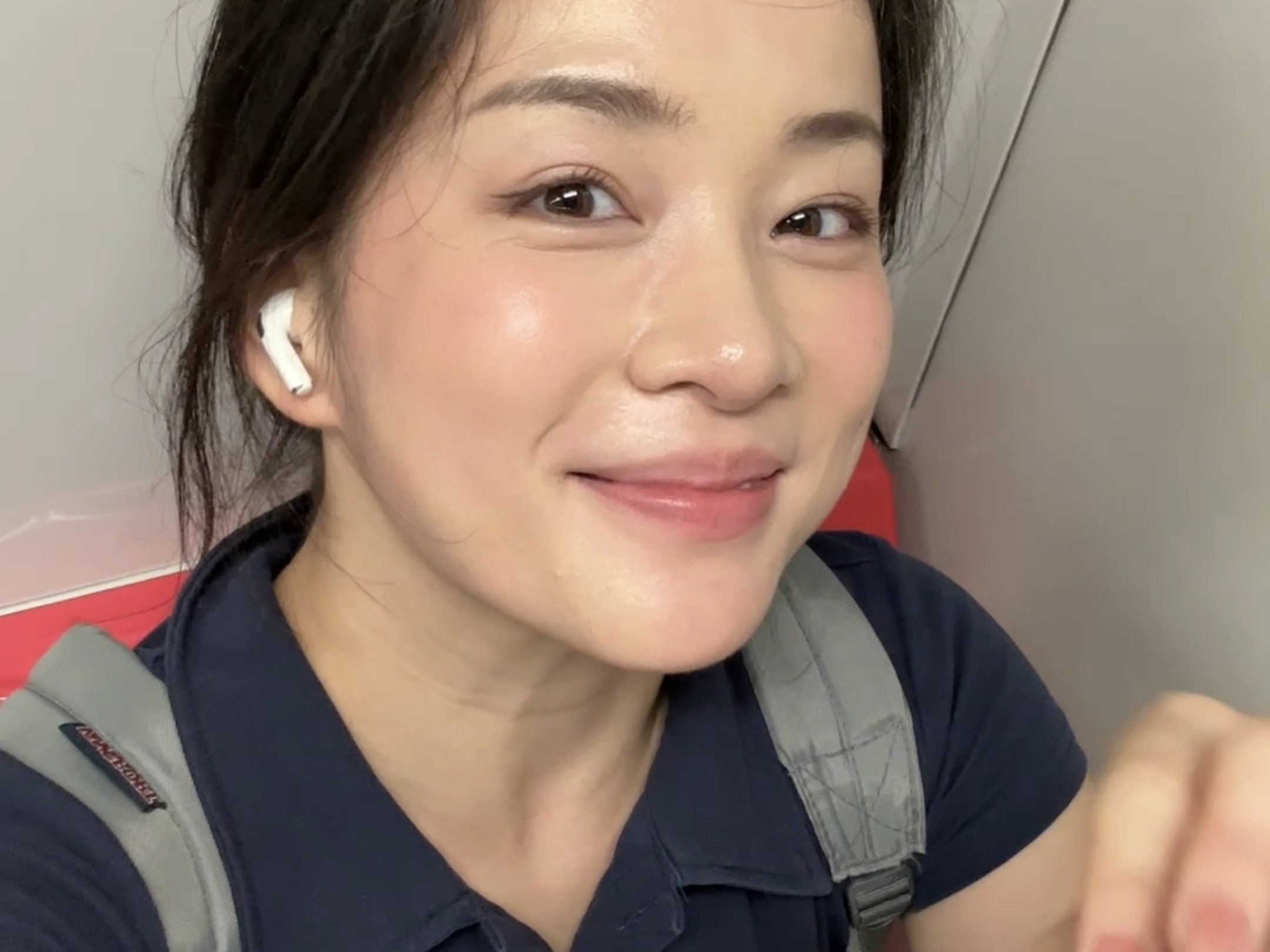 地铁上我竟然干这种事？合适吗哈哈哈哈