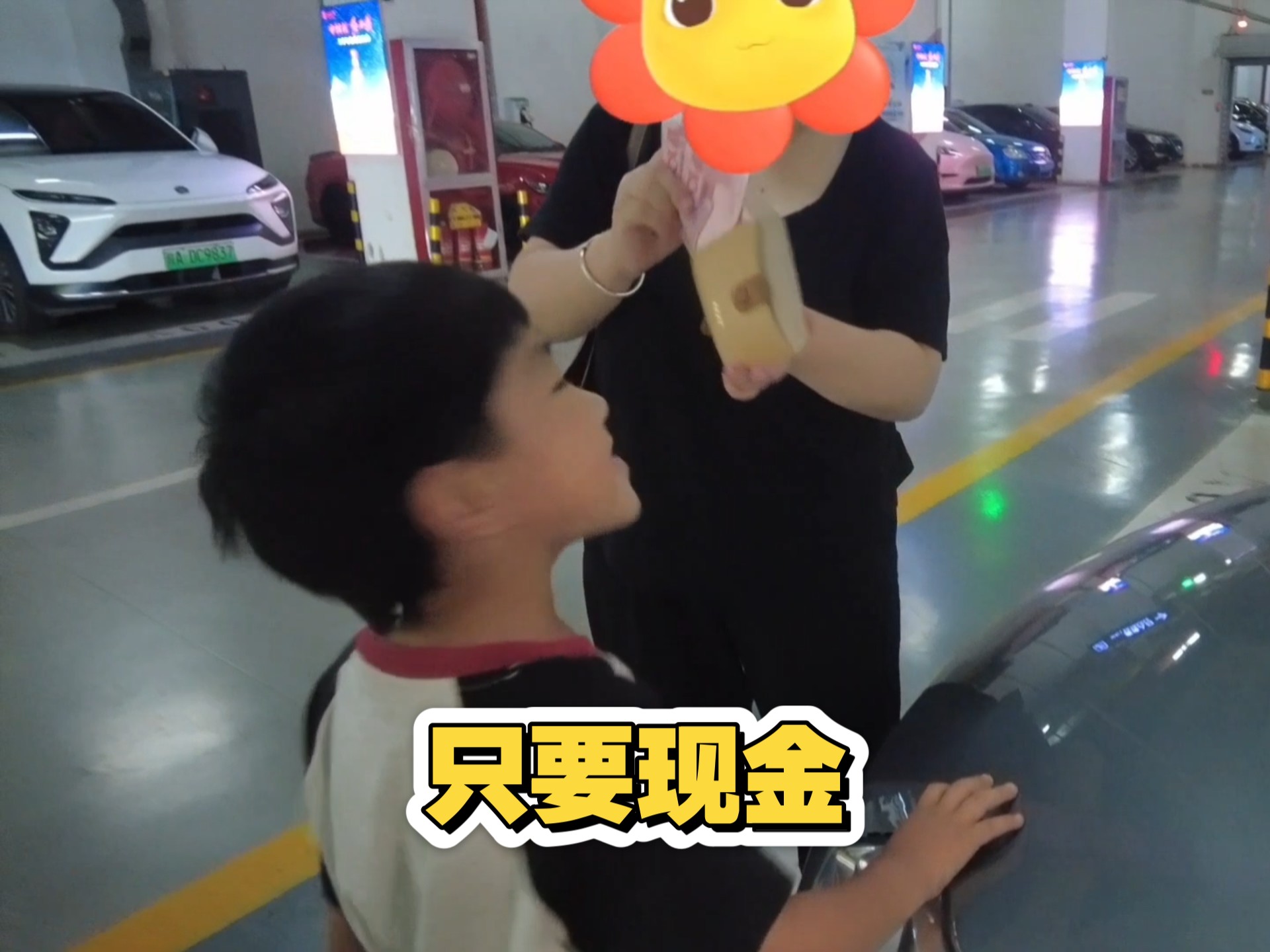 修理工招了一个暑假工，带出去救援，这家伙小小年纪满眼都是钱，看