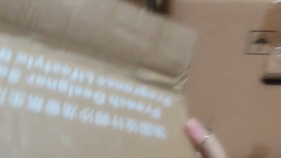 终于把积攒的纸箱都送给环卫阿姨咯