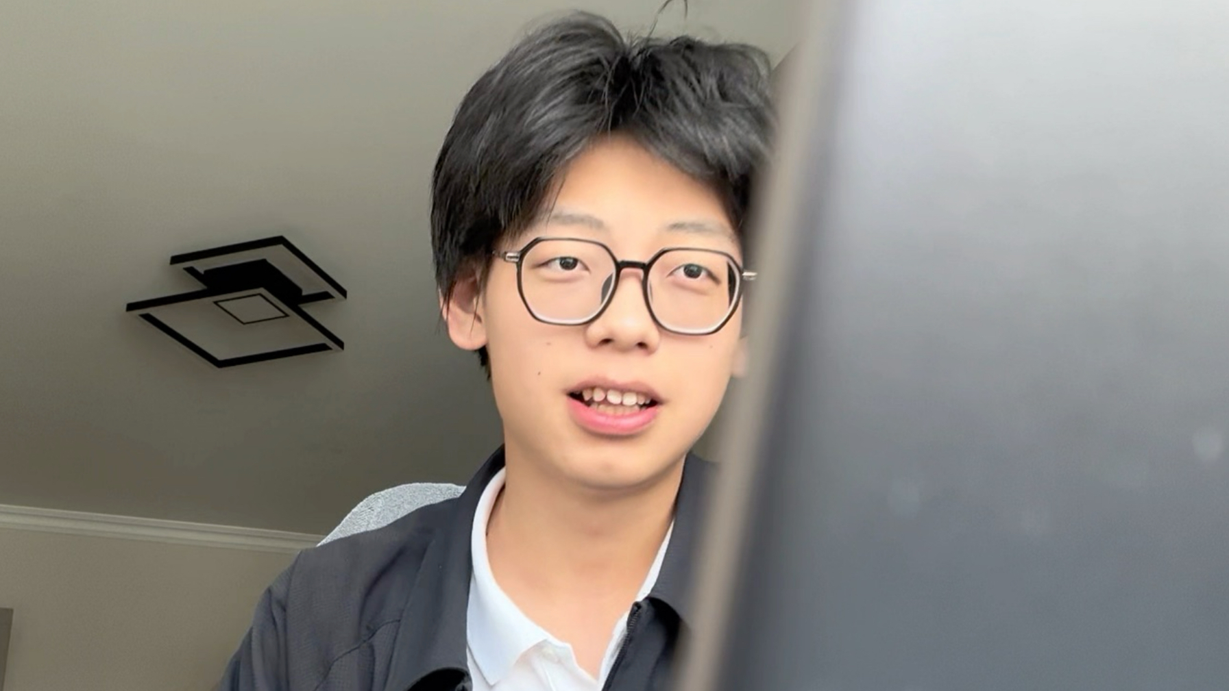 查    分    视    频