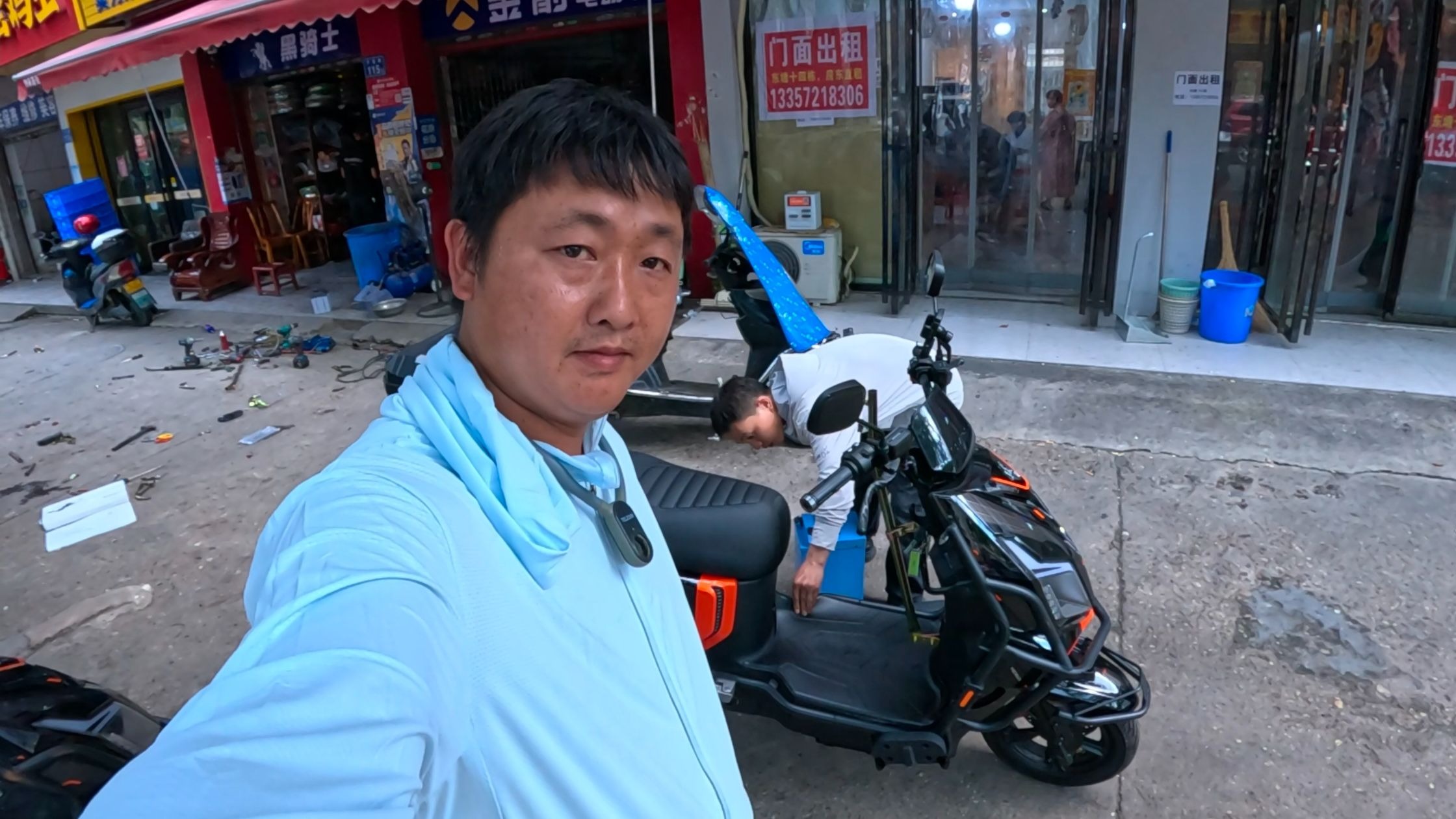 来长沙送外卖赚奶粉钱，跟侄子跟车跑了一天，晚上用自己账号试跑