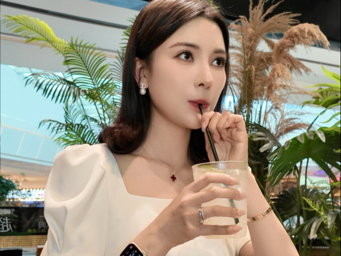 166/102女演员在上海日常身材管理的一天vlog 2025-45吐司配