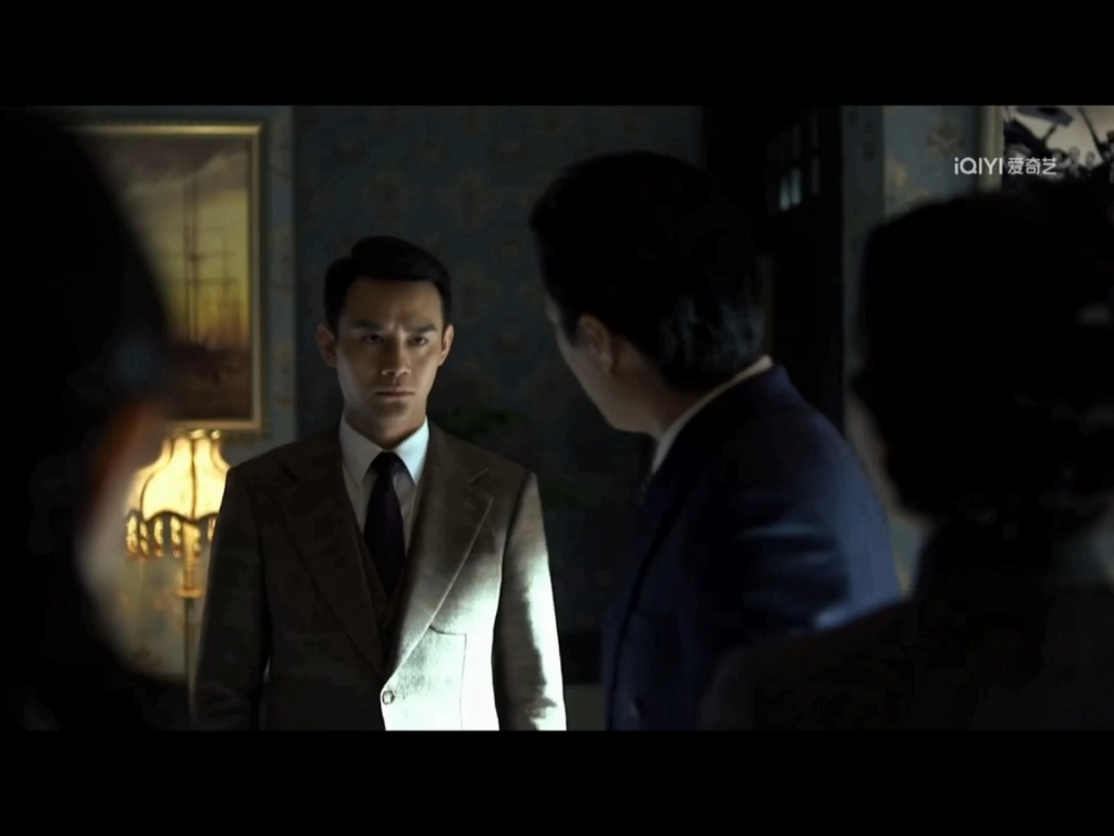 明楼长官“质问”明诚秘书长：你说我养你干什么  我：请看VCR