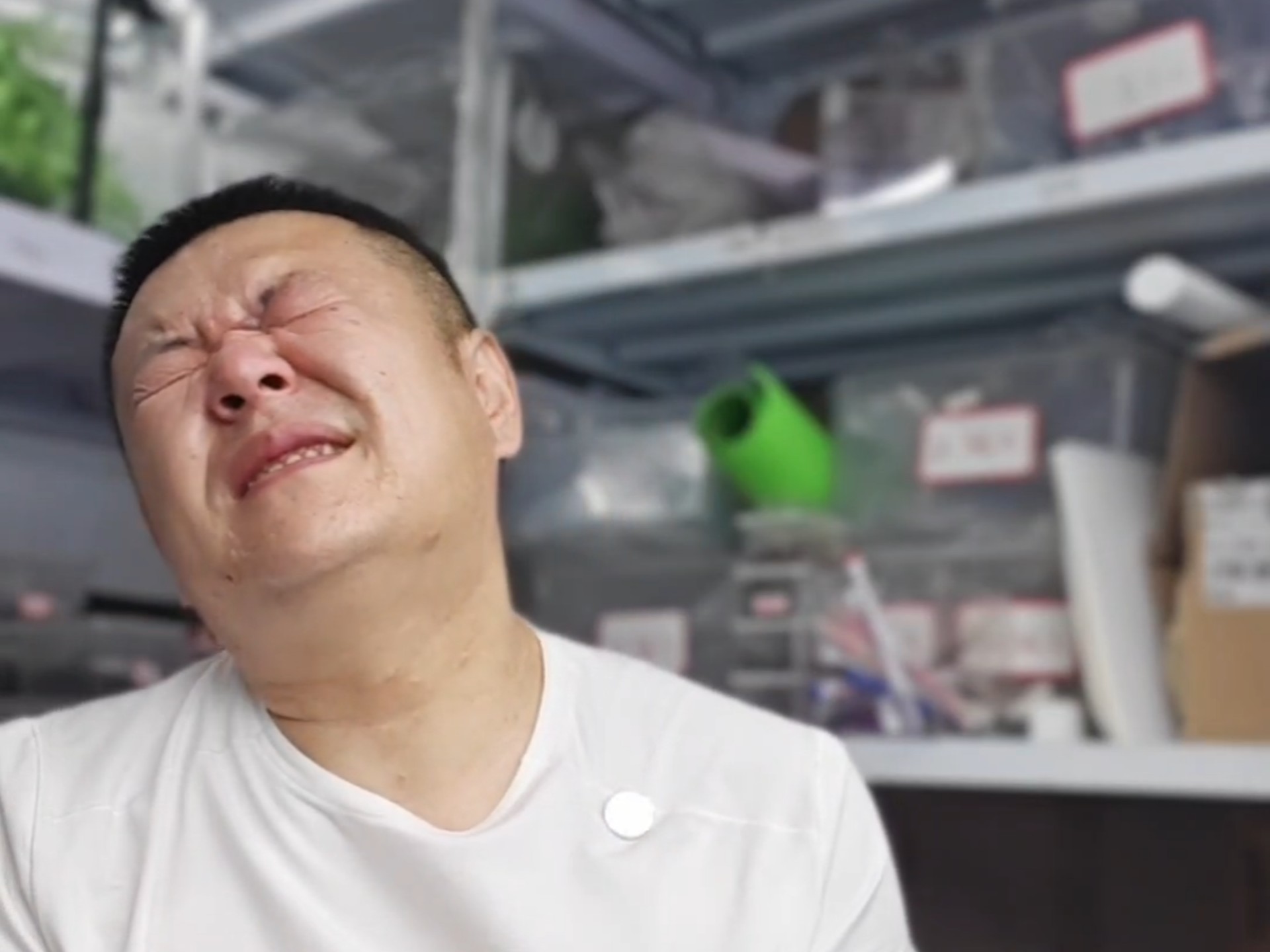 忽然有经验了！边哭边说！