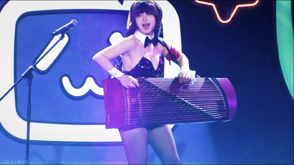 当我去BW舞台上唱《God Knows》！