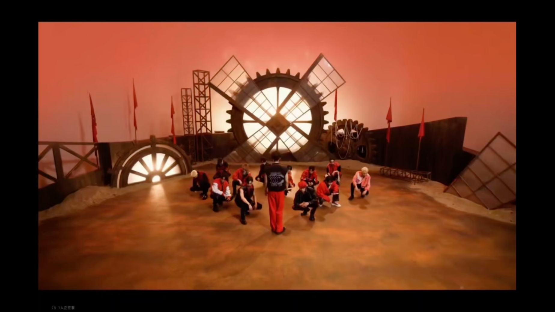 文俊辉唯粉锐评《hot》《thunder》舞台，对比22年和25年，除了自