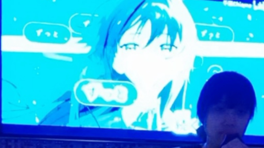 在KTV得到我妈好评的Luna say maybe