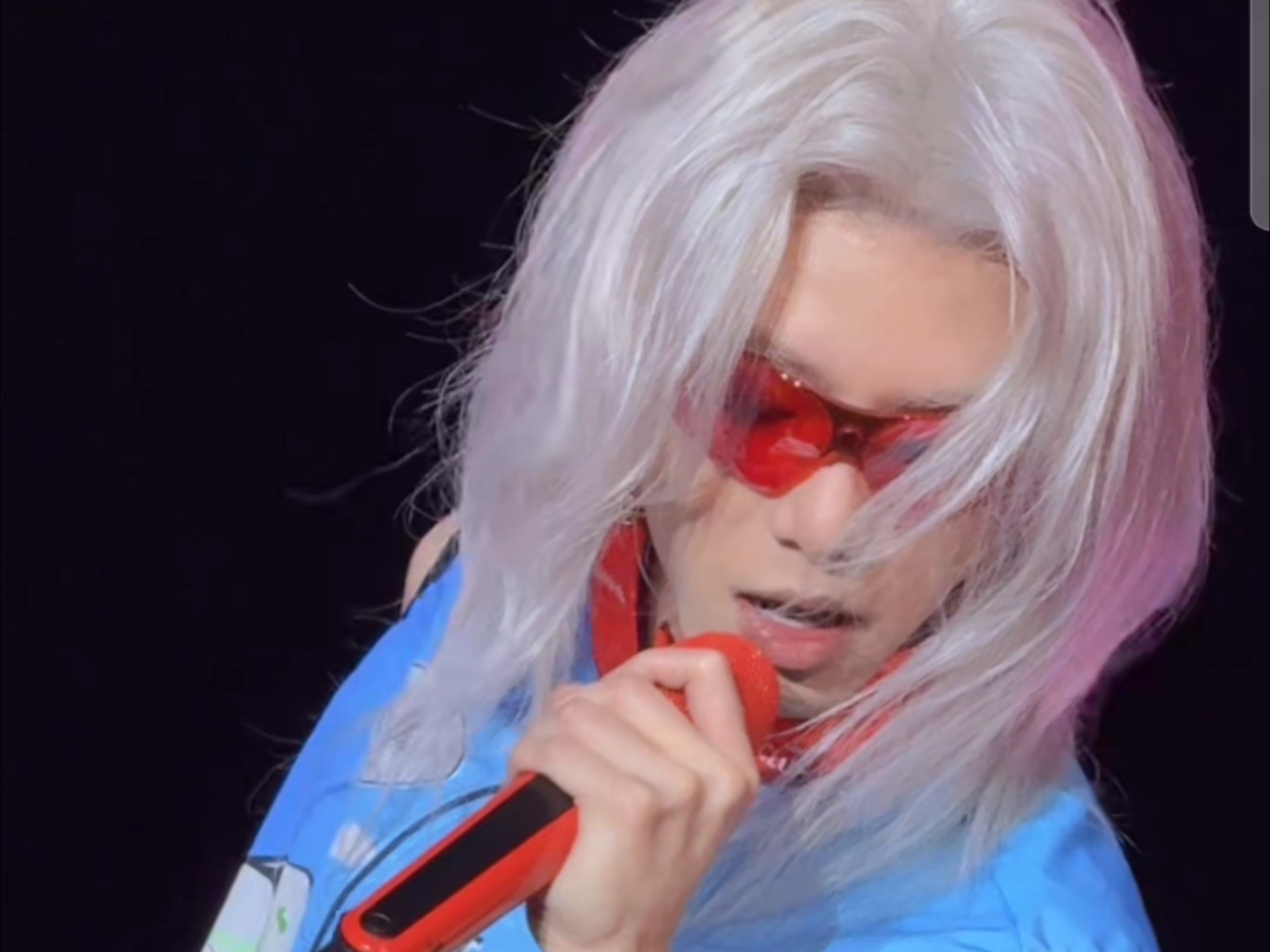 【华晨宇】贵阳音乐节全程!!!我去，银发无袖!!值得码一下!!