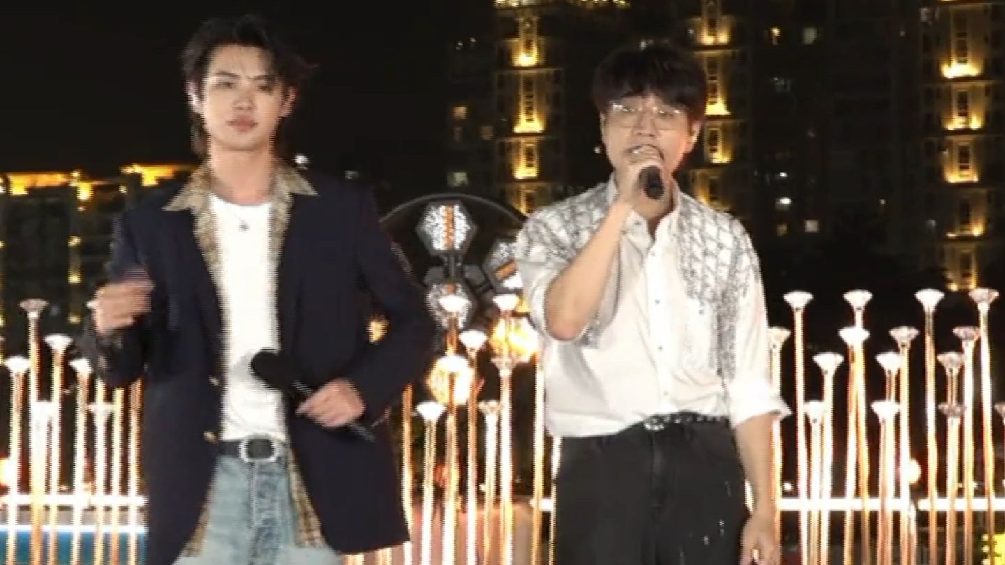 月满九州音乐会，王铮亮黄明昊珠江上合唱《家的方向》