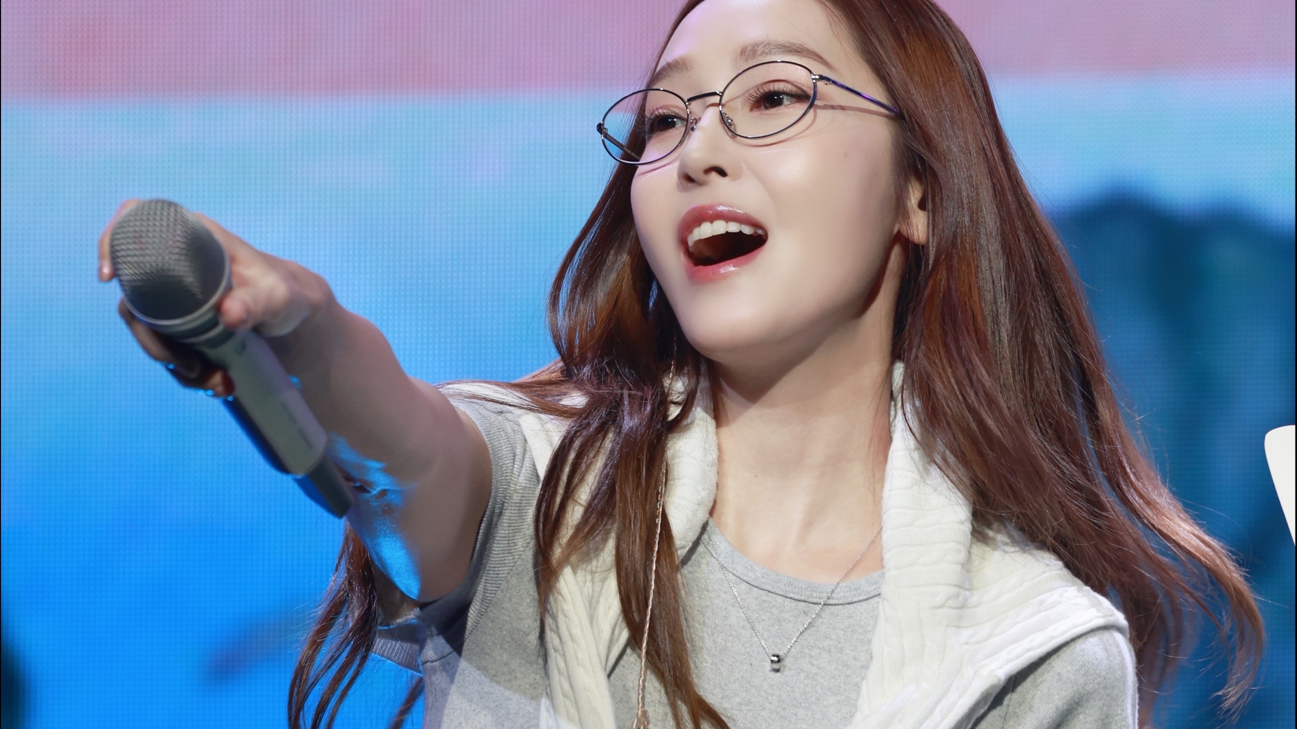 【郑秀妍】西安生日会表演直拍合集