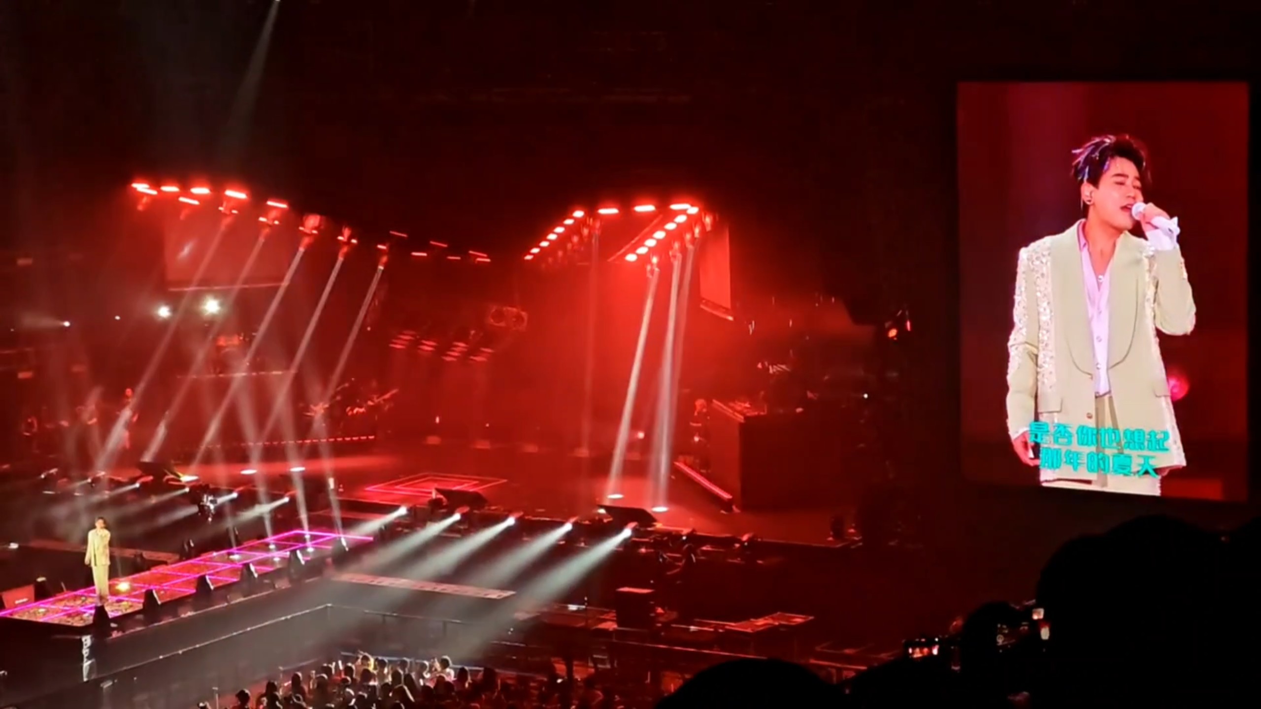 20250823苏醒演唱会首次独唱《活该》 苏醒：“我是属于那些只