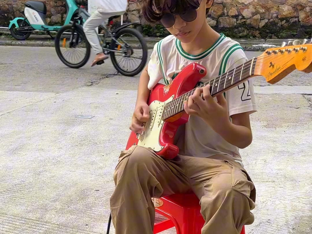 今晚来首硬点的音乐Far beyond the sun