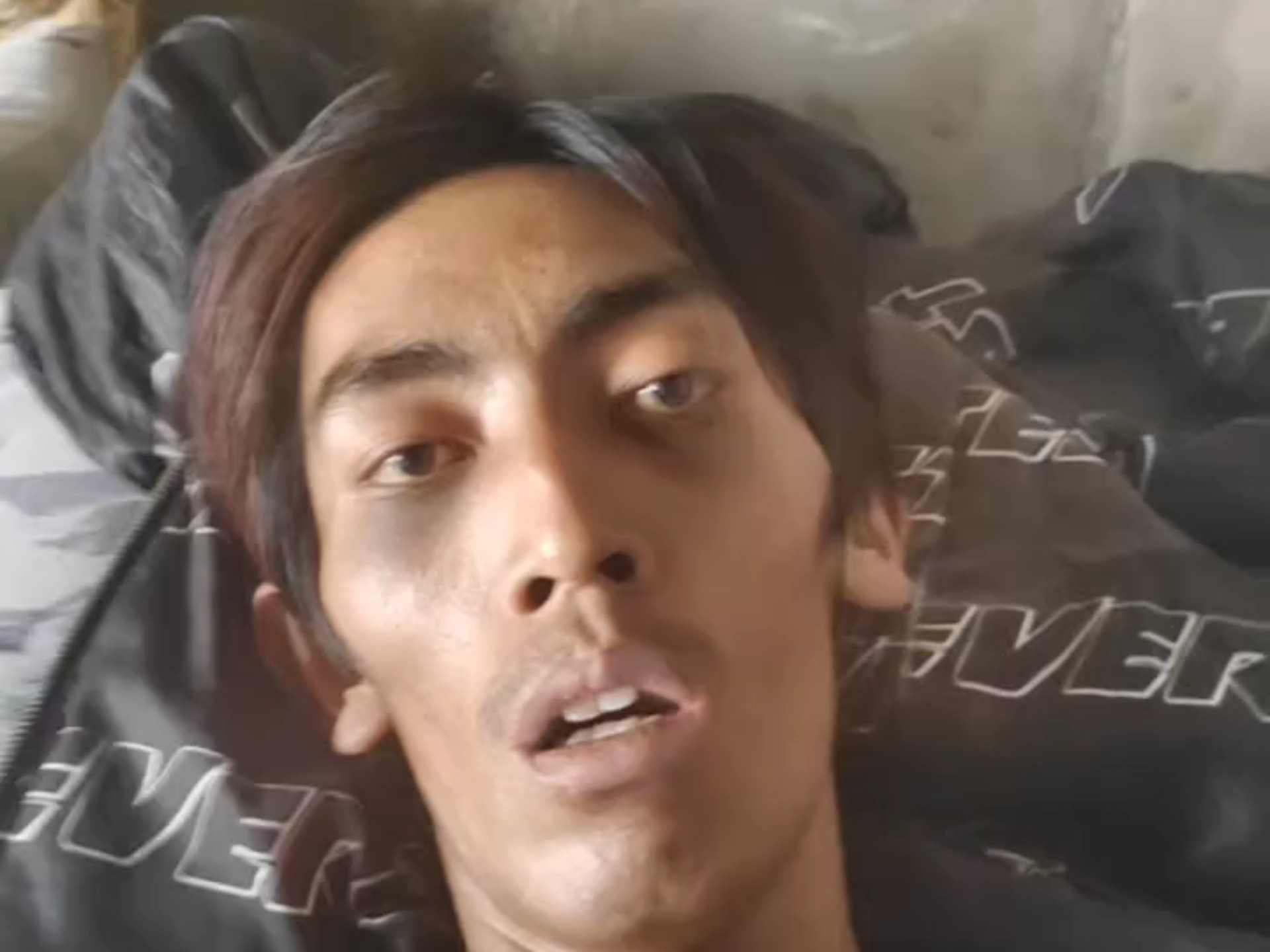 住院对我家经济压力太大了 被迫回家了