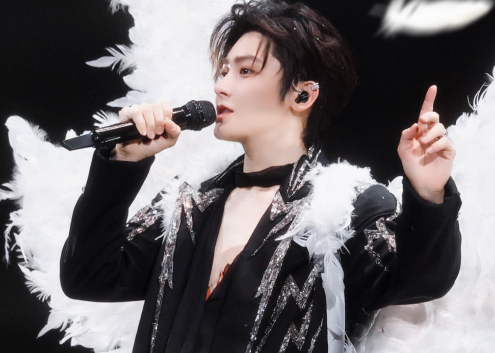 你的专属天使 侯明昊 8.2演唱会 确信了他就是天使