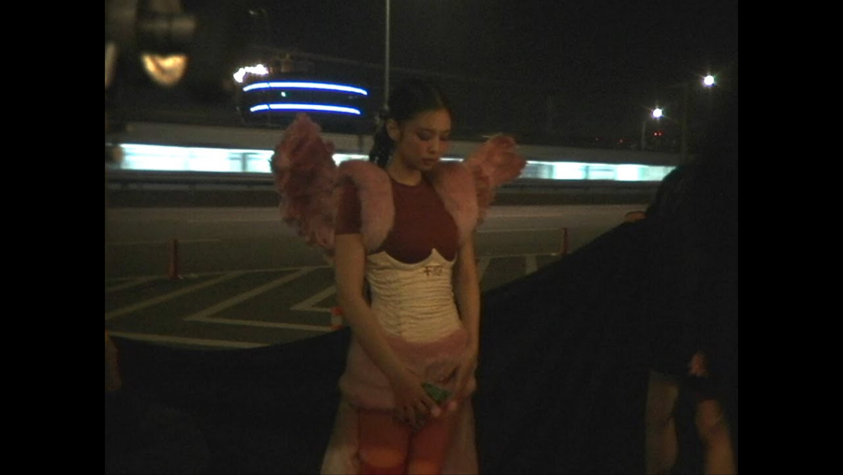 JENNIE - Seoul City (Official MV Behind The Scenes)