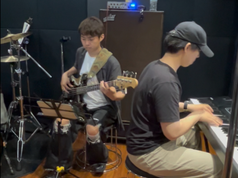 我要带学生们演出了！