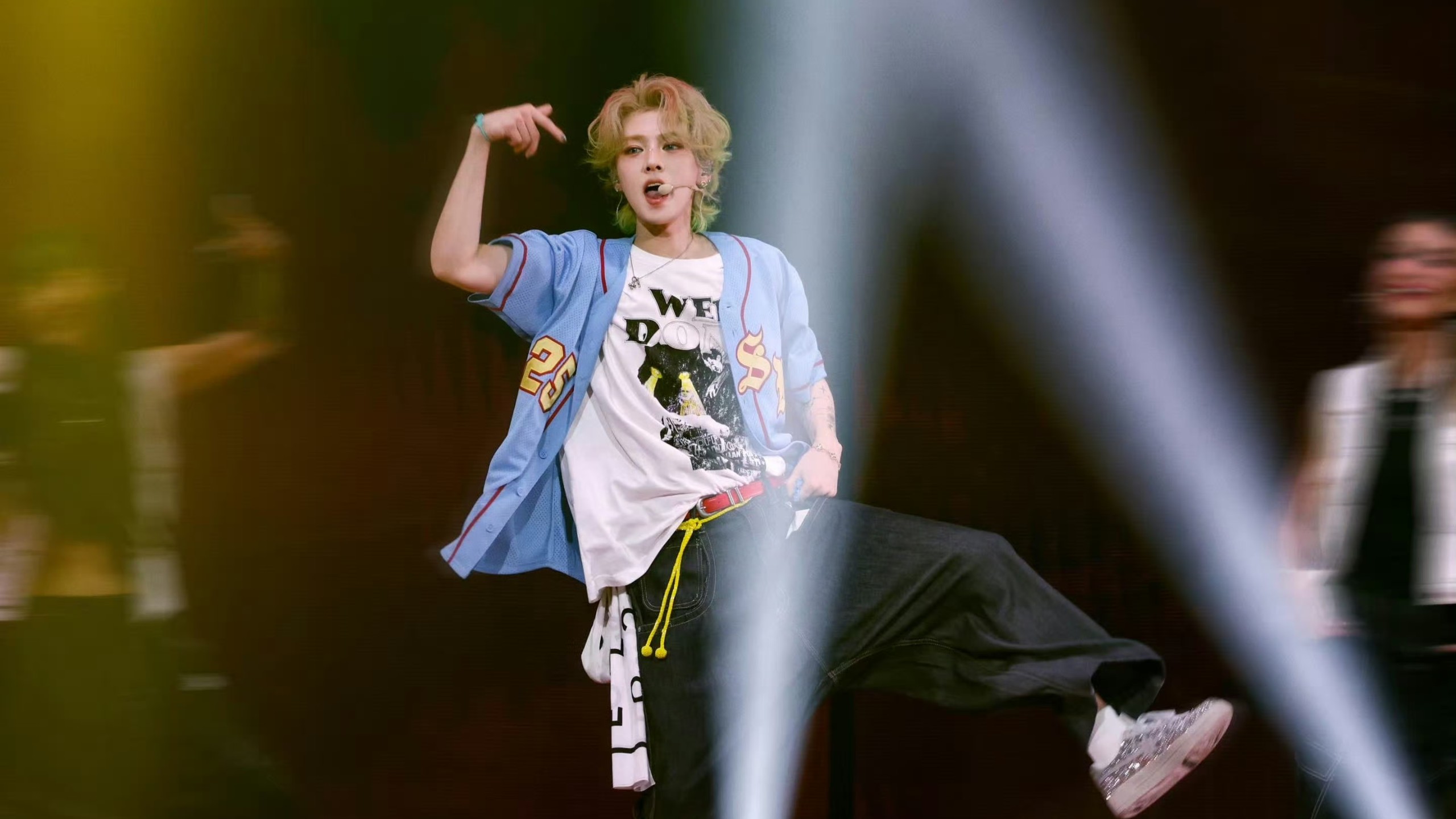 鹿晗season4亚洲巡演 20250704青岛场四巡看台4k版开场《Keep