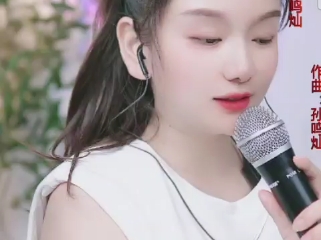 小靓妹，抖音直播间唱歌跳舞唠嗑戏精本精演戏压轴戏