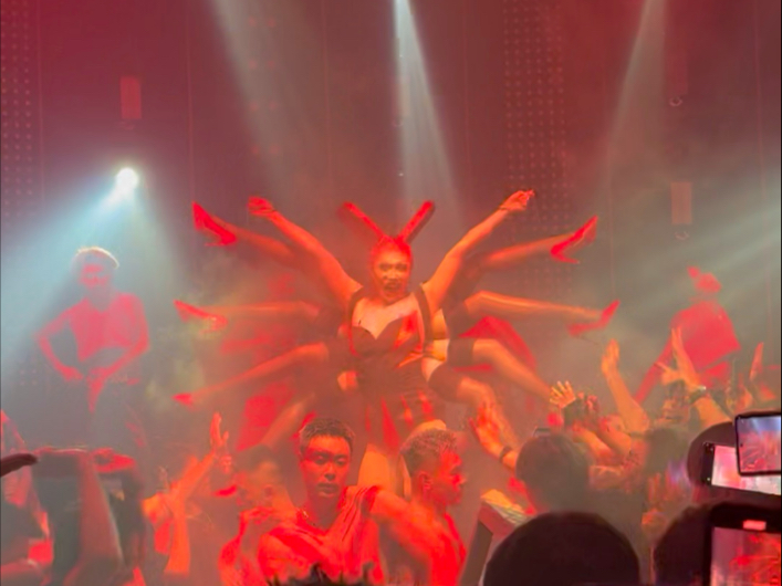 成都pose表演结束