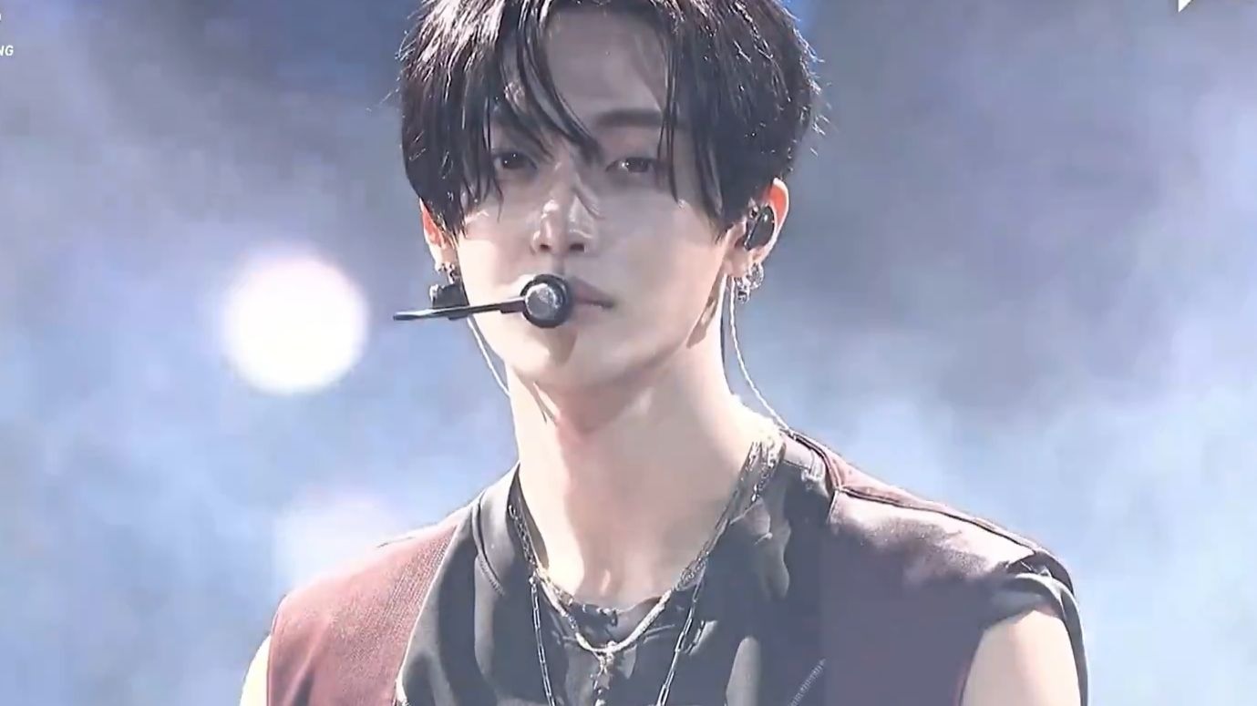 RIIZE  Bag Bad Back+Boom Boom Bass+Fly Up 250803舞台