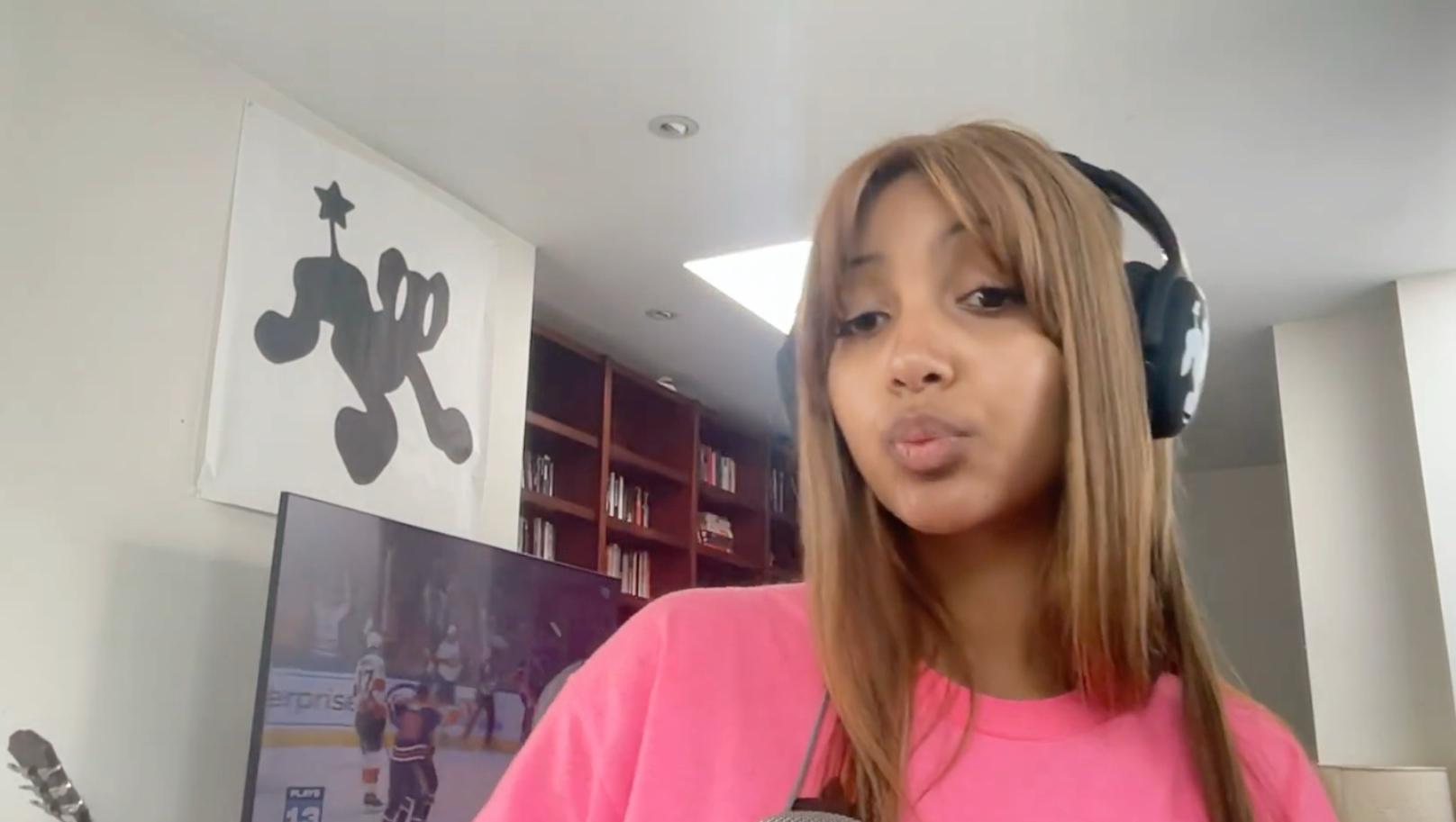 粉红豹PinkPantheress发布多首专辑曲demo版本试听！