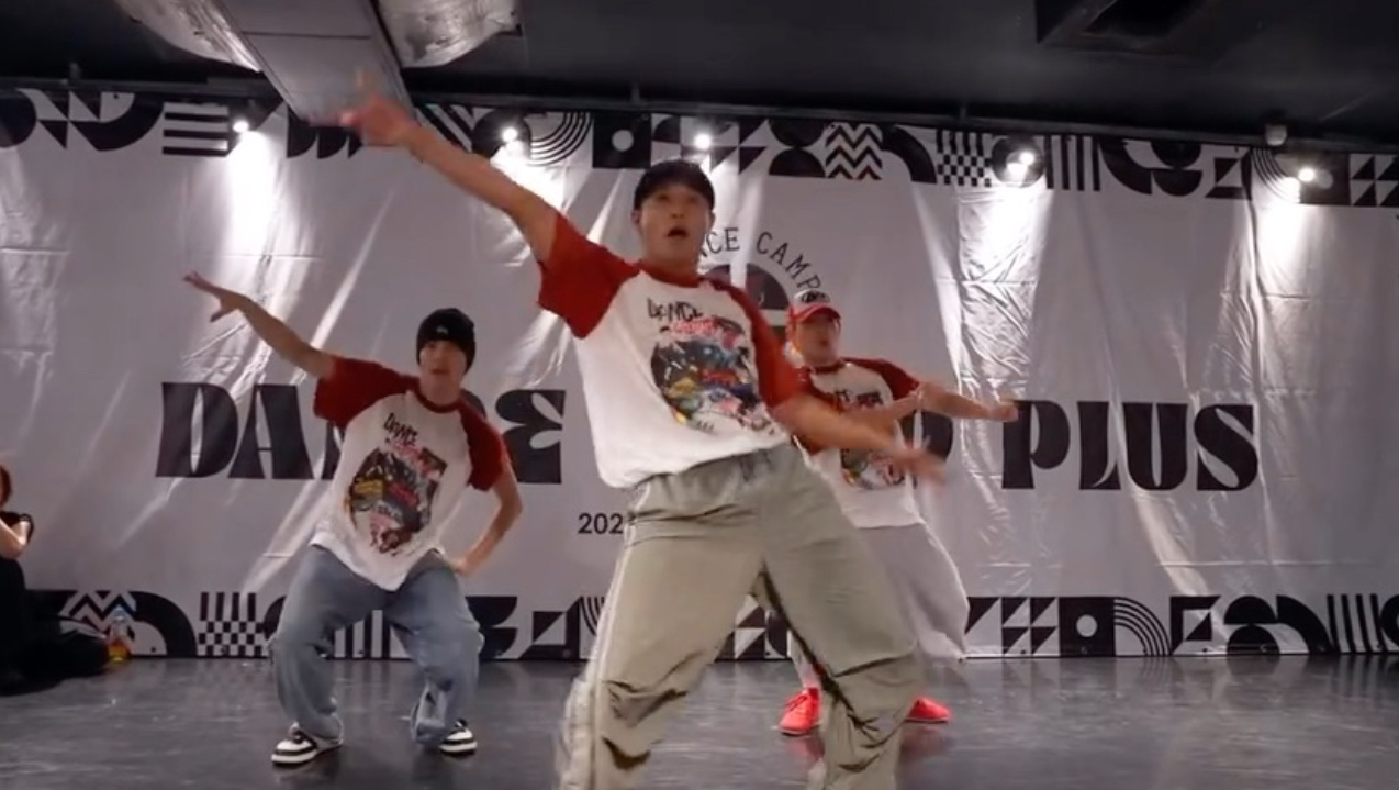 在日本，甚至能看到男团成员去舞室开workshop