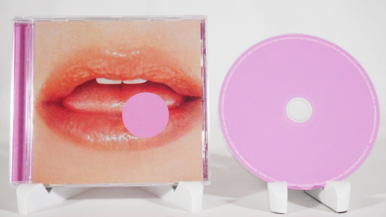 【小作坊女王】Kesha新专辑实体《.》(Period) CD开箱