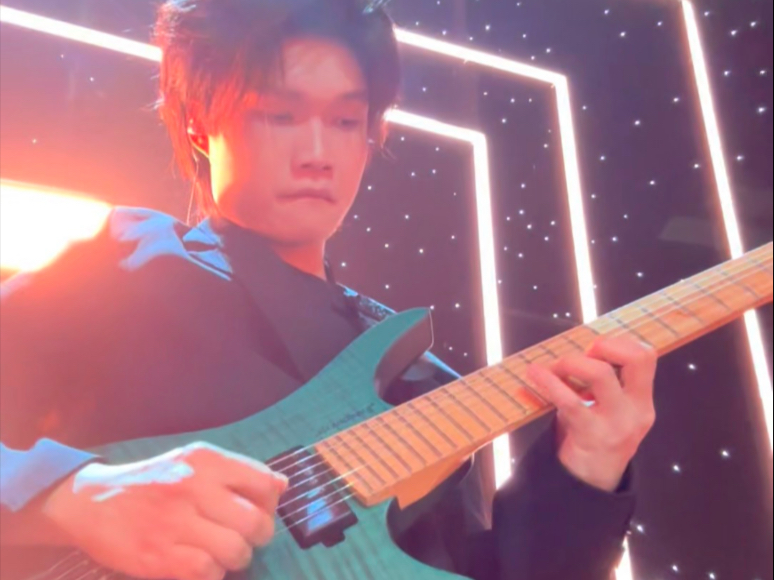 洛天依演唱会成都站吉他手视角Vlog