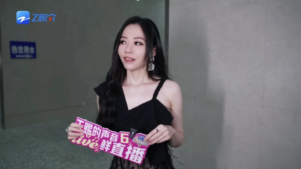 张靓颖：黄子弘凡带彩票性质，和张新成有舞台秀，为啥粉丝老想我唱