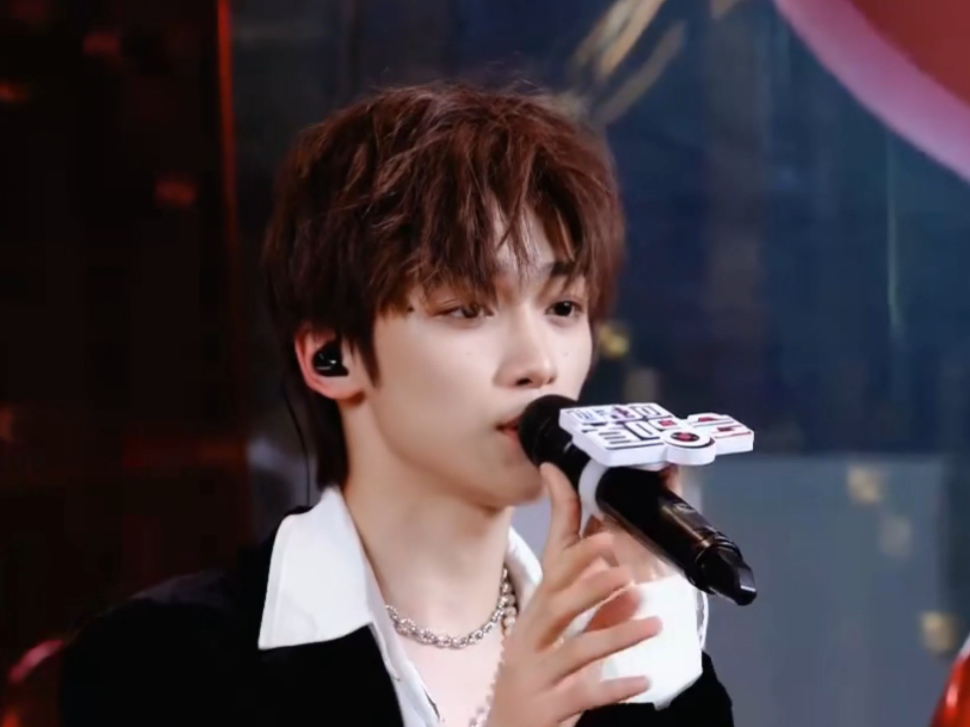 梓渝 唱山楂树之恋+有点甜+1022-比尔的歌+跳舞(yes ok,we ro