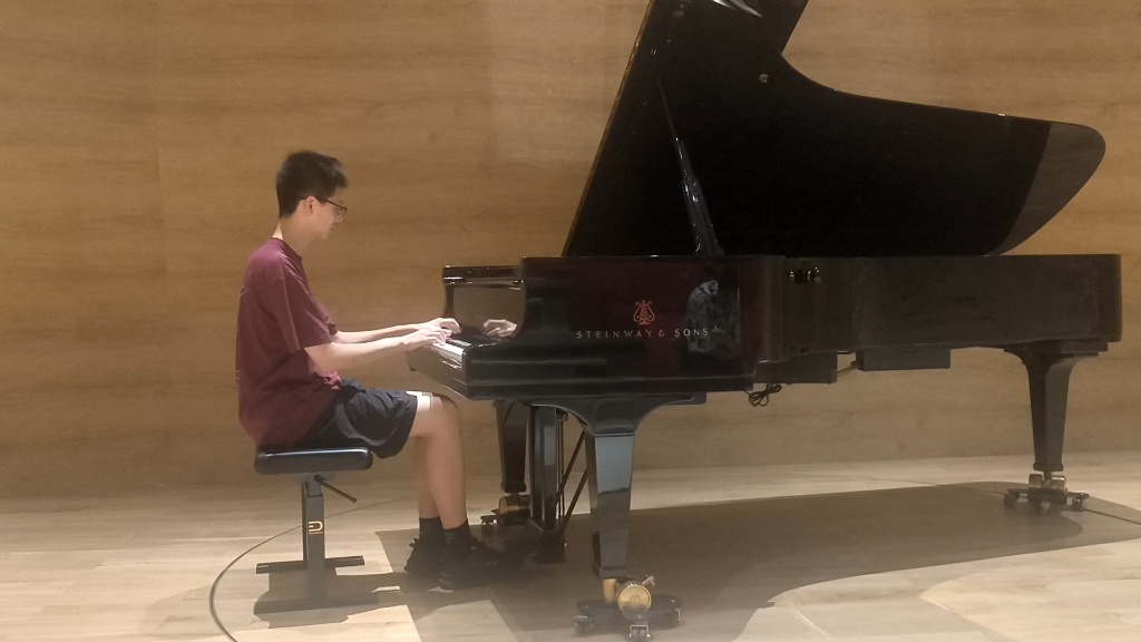 当你尝试用斯坦威D274演奏《霜雪千年》