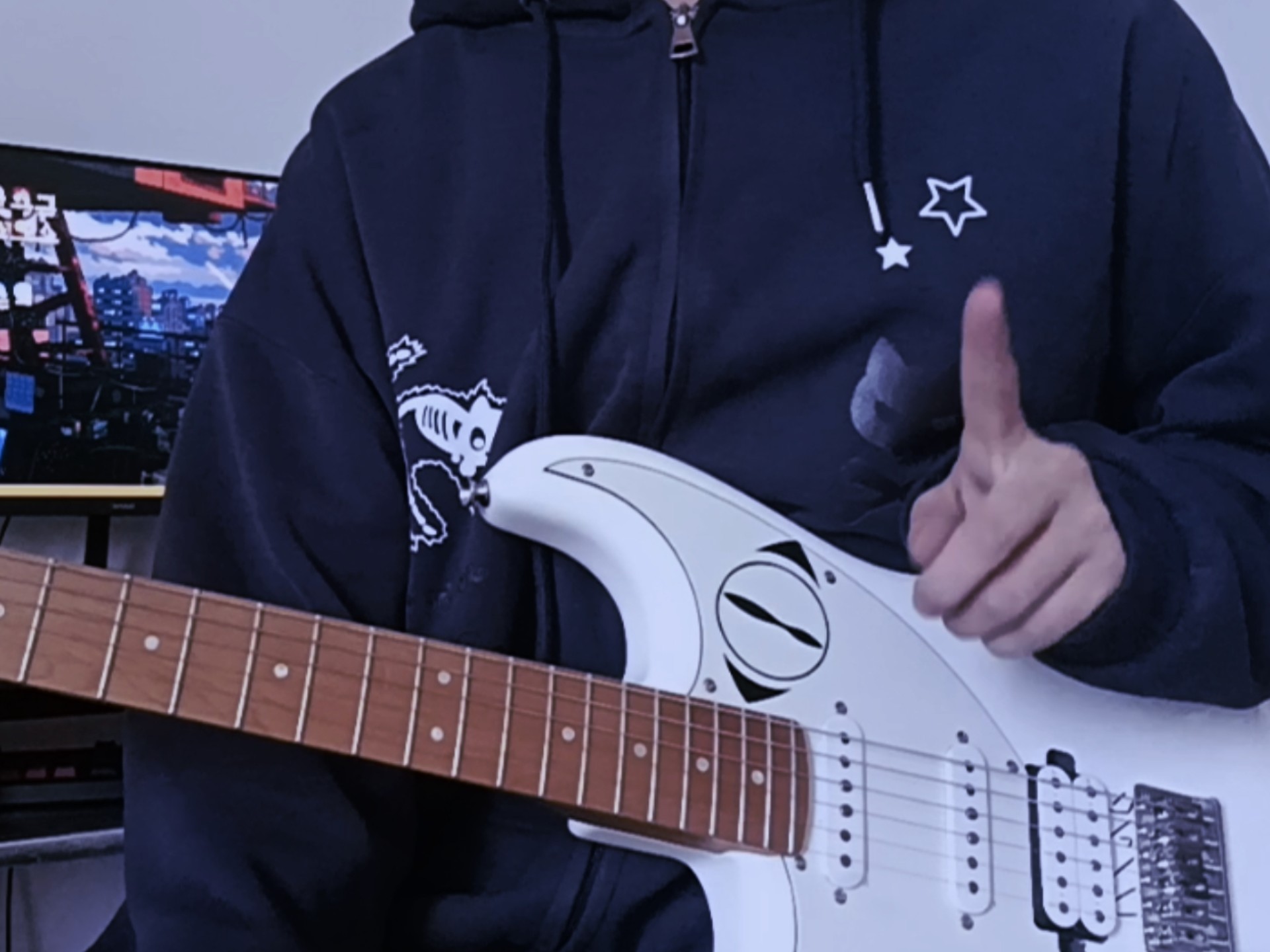 震惊！吉他博主收到最多的评论居然是...