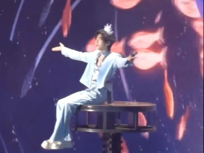 【宋亚轩solo】心跳向左，漫天星光在闪闪烁烁