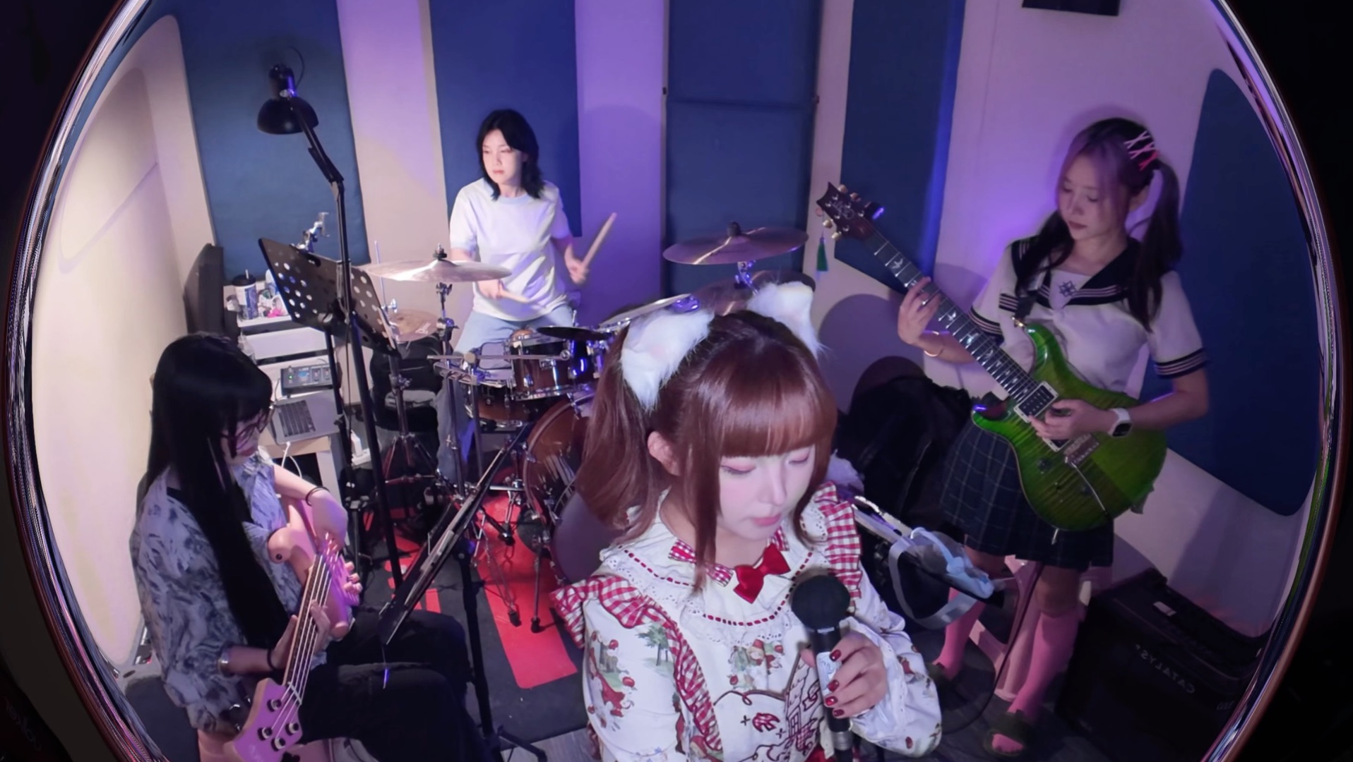 全女子乐队第四次排练。心做し。没有人能从50秒走出来