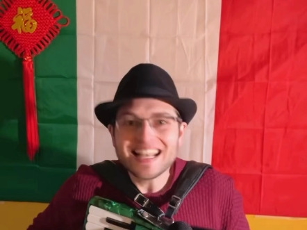 bella ciao中文版  外国手风琴小哥激情改编