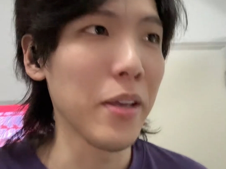 在车库录玫瑰的名字，吓哭了一个孩子...