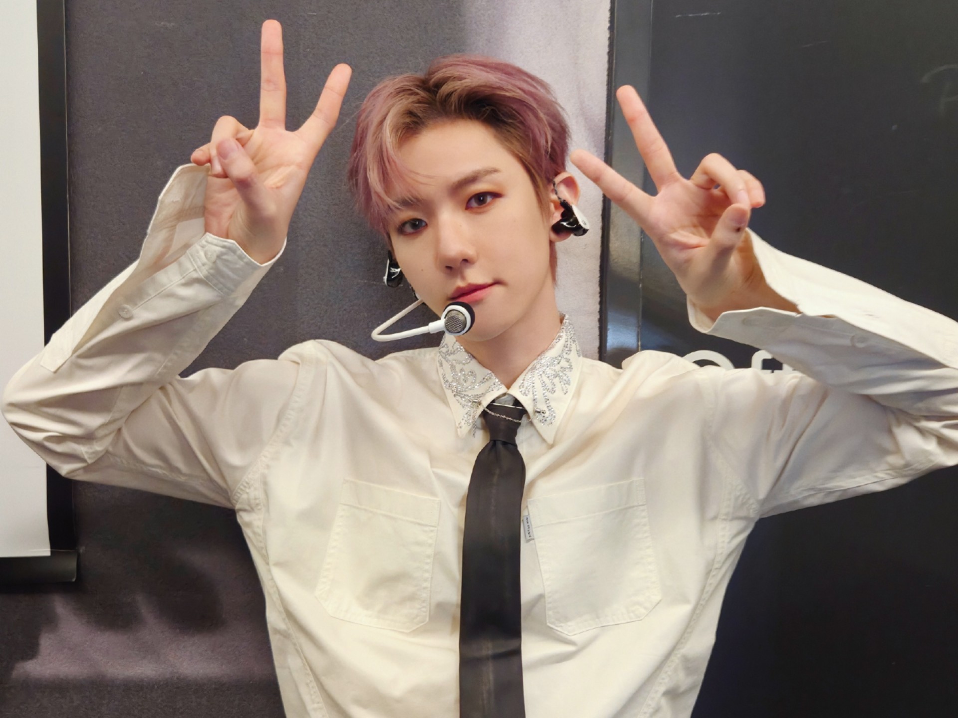 【边伯贤】0713二巡柏林场舞台合集  紫发偏分Daddy级别！