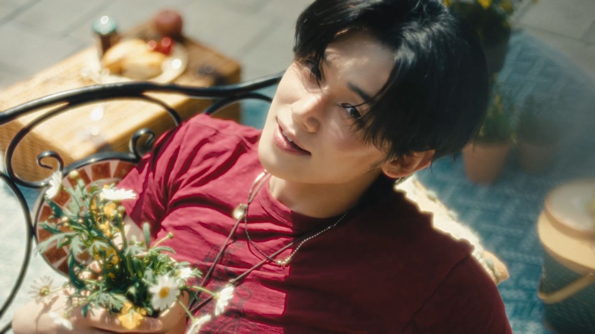 TXT新曲Love Language MV公开