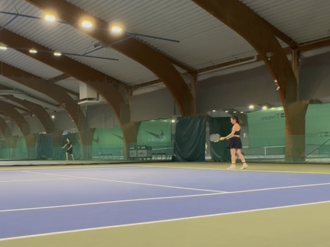 记录最近打der球儿～看看有进步吗 【在哥德堡打网球】