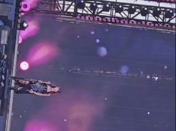 RED青岛音乐节〔我录屏不是很清楚，请大家见谅〕