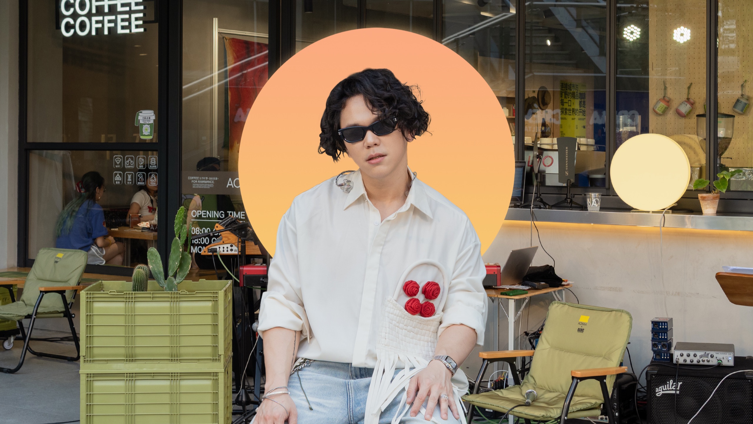 午后超正点律动，来自马来西亚的R&B声音在咖啡店飘香