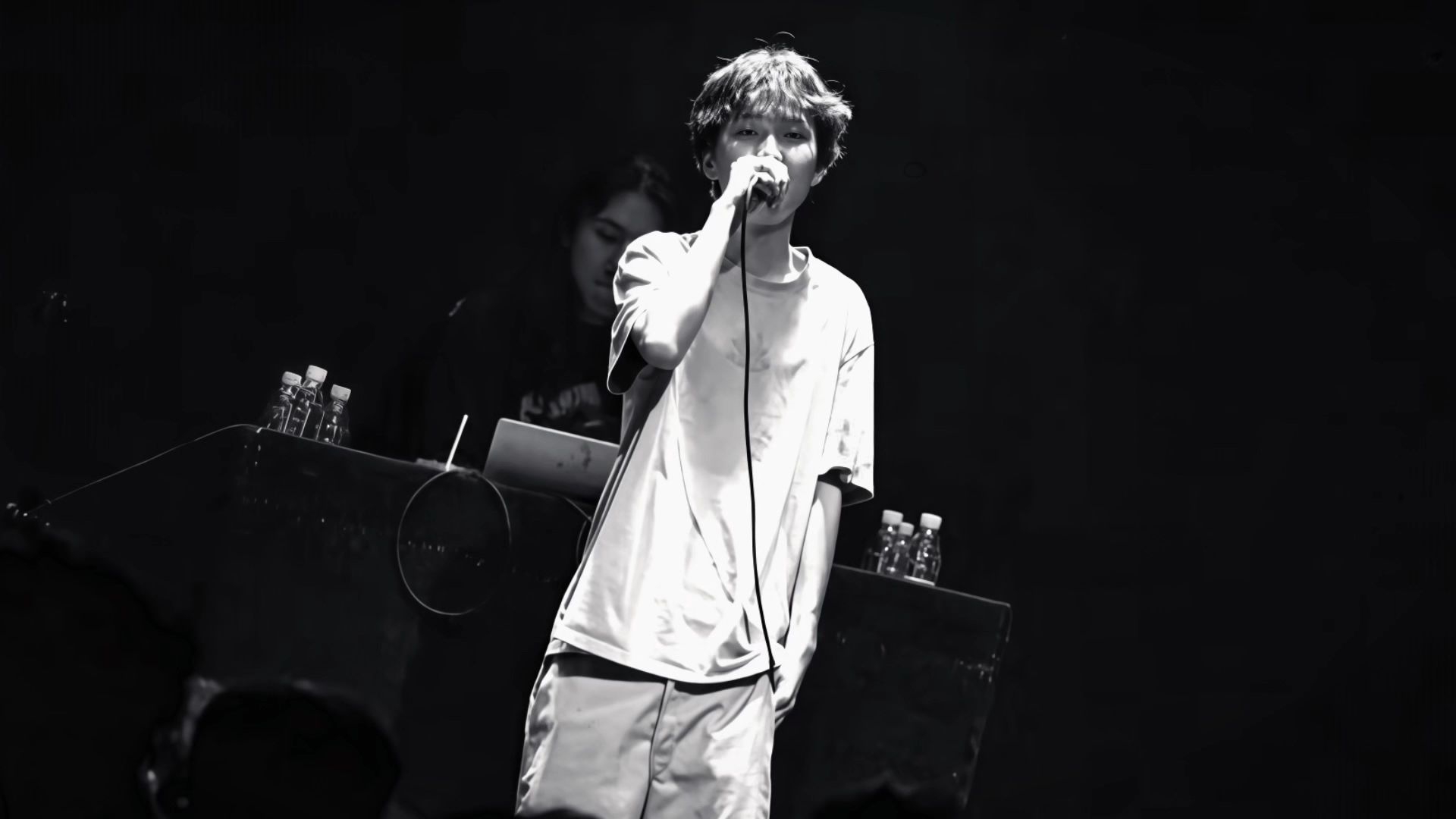 九维复制人？什么水平？王脏《宇宙飞船》“想玩点音乐我还得倒贴