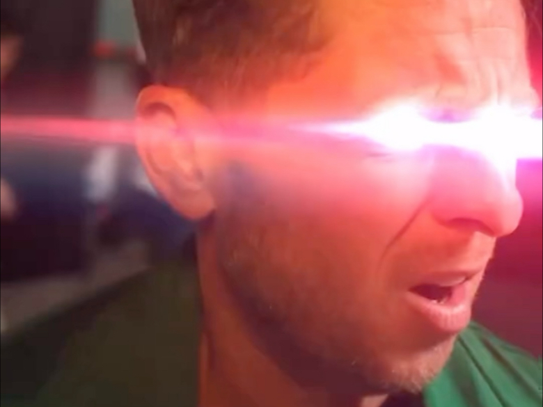 OneRepublic:起猛了，Ryan长激光眼了